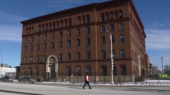 Residents sleep in coats after Highland Park building loses heat for days