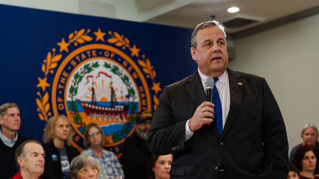 Chris Christie ends his Republican presidential bid, criticizing his rivals on his way out