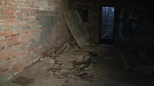 Police: Unidentified skeleton, bones found in abandoned Detroit buildings
