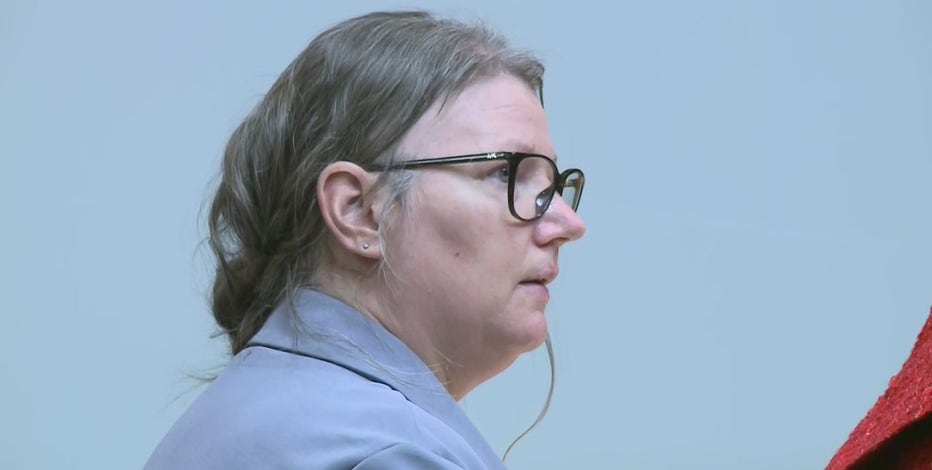 Jennifer Crumbley's trial resumes after affair disclosed in court