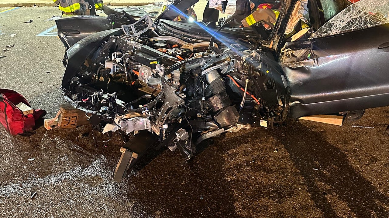 1 person critical, 2 others injured after Ann Arbor crash | FOX 2