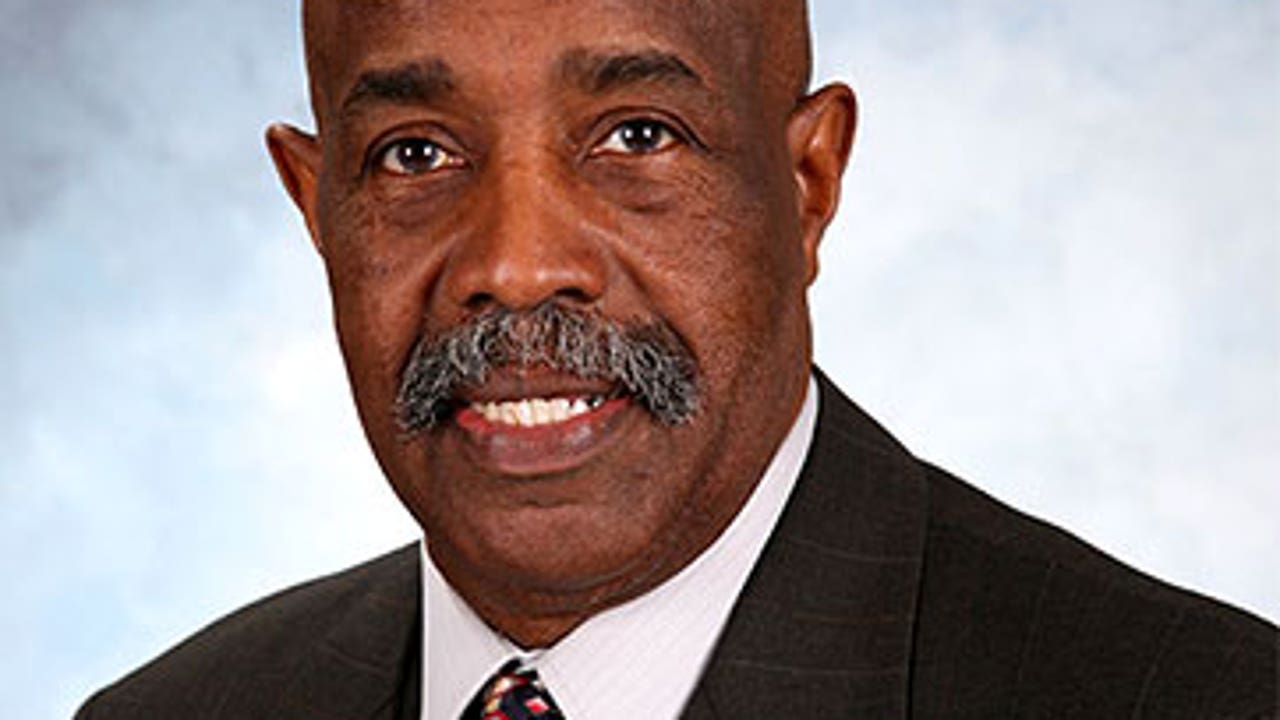 Detroit police commissioner removed from seat after report finds