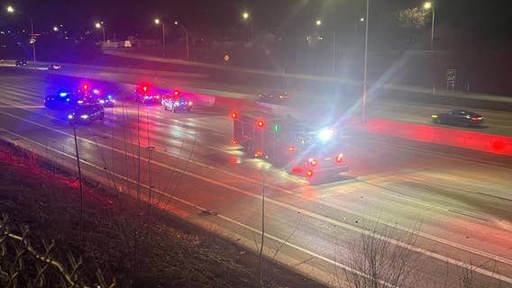 Crash cleared EB I-696 at Hoover, lanes reopen