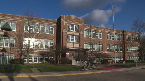Keego Harbor residents file restraining order to halt demolition of Roosevelt Elementary
