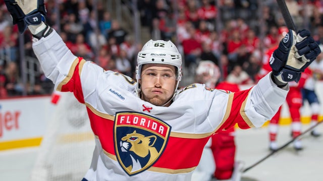 Sergei Bobrovsky notches shutout as Panthers roll past Red Wings, 4-0