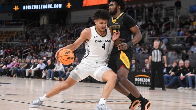 Townsend pours in 38, carries Oakland to NCAAs with 83-76 win over Milwaukee in Horizon final