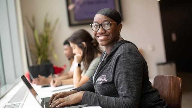 Henry Ford College expands partnership with Apple to offer free app development courses