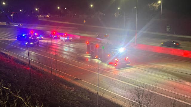 Crash cleared EB I-696 at Hoover, lanes reopen
