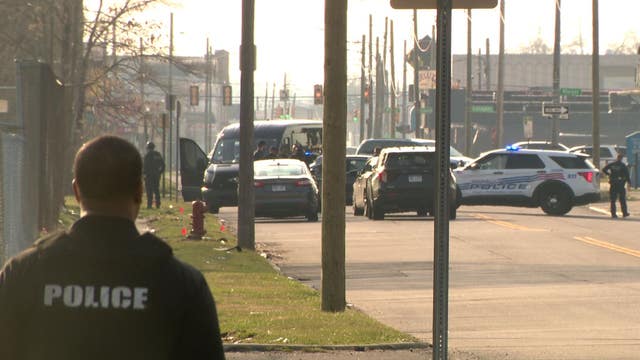 DPD: Felony suspect kills self after stand-off with police