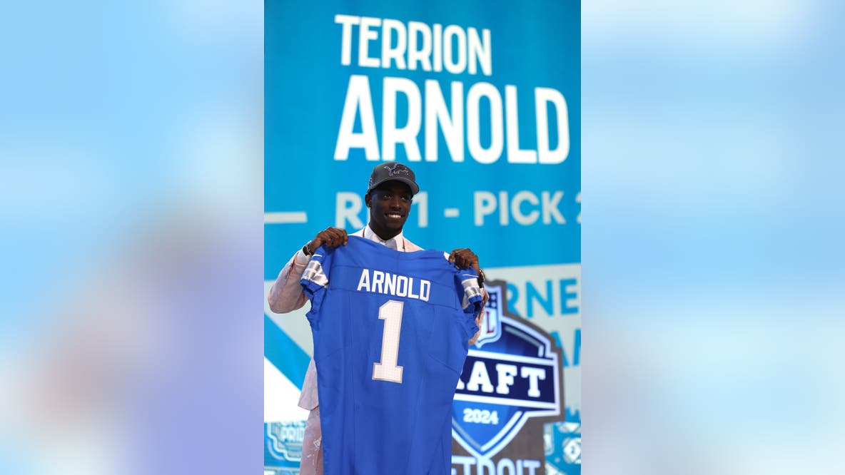 Ex-Lions DB Terrion Arnold to sign with Seahawks, per report