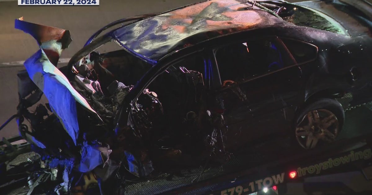 Family tries to identify son 5 weeks after fiery crash in Highland Park ...