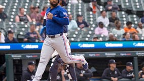 Josh Smith’s pinch-hit double in the ninth gives the Rangers a 5-4 win over the Tigers