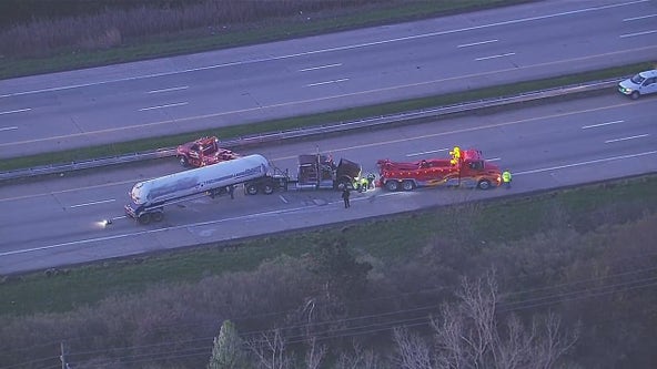 I-75 tanker crash blocks southbound traffic in Monroe County