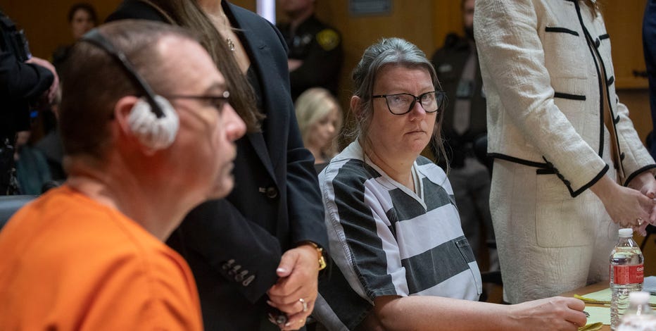 James, Jennifer Crumbley sentenced to 10-15 years for Oxford High School shooting