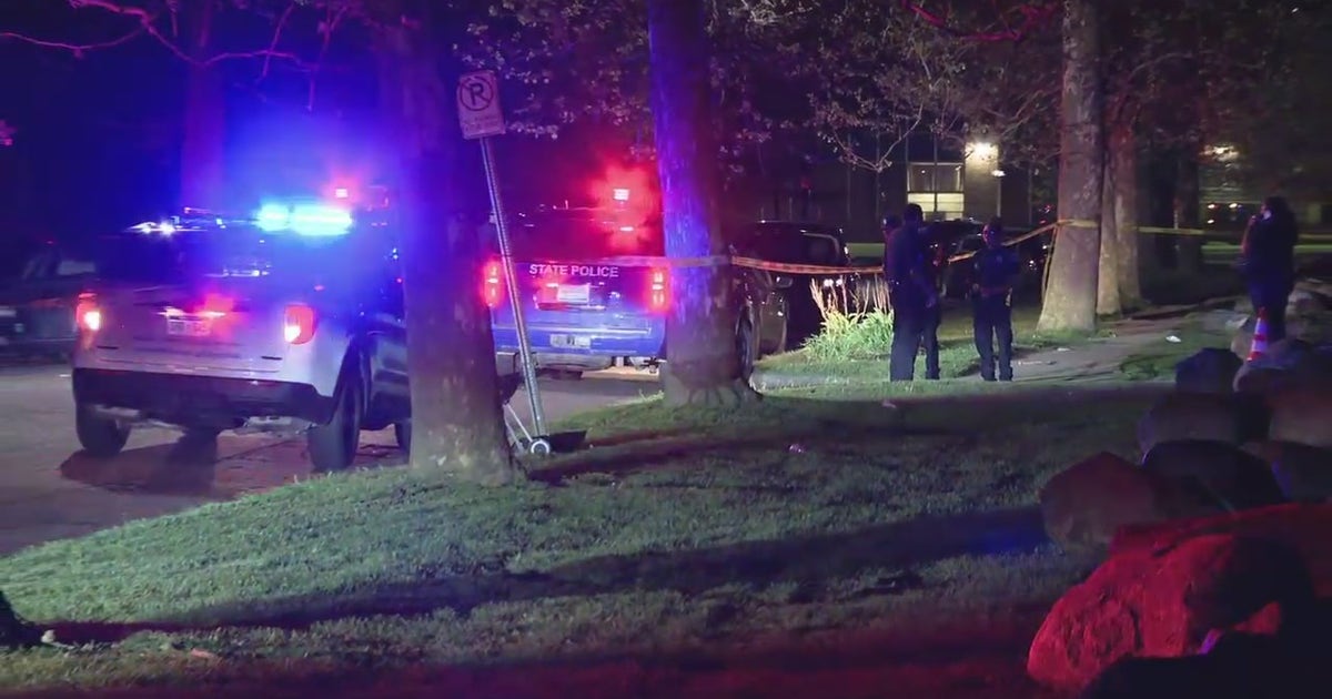 Suspects still wanted in Detroit shooting that injured 2 kids, 2 adults ...