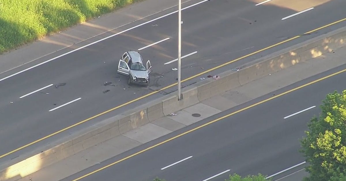 Rollover crash closes I-94 in Macomb County | FOX 2 Detroit