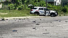 2 Detroit police officers injured in crash after being T-boned