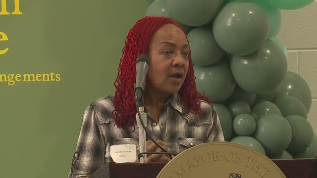 Detroiters rejoice in second chances during expungement program ceremony