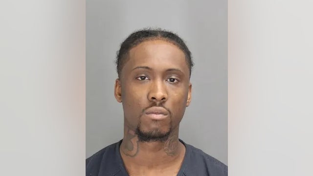 Warren man accused of prostituting girl online, pleads guilty