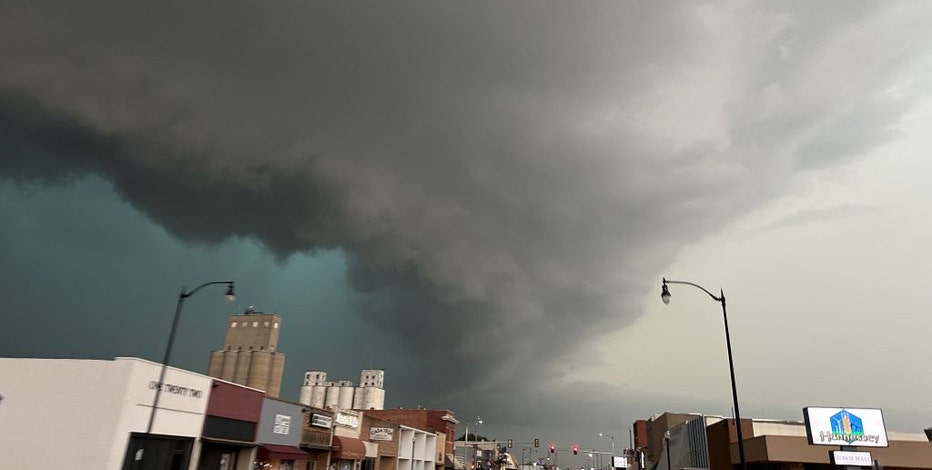 US had 300 tornadoes in April, second-most on record: What state had the most?