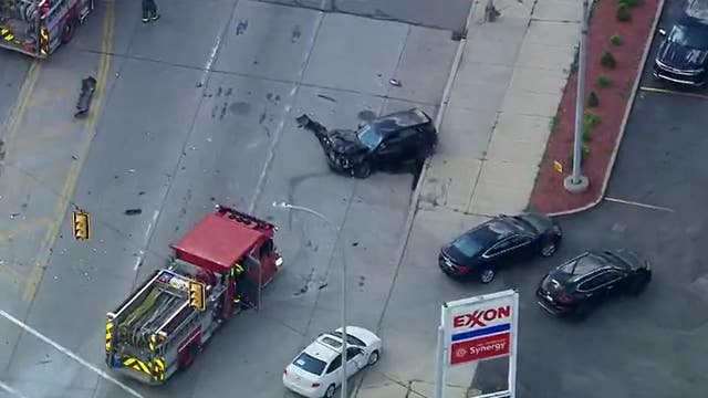 Detroit fire truck involved in crash on I-96 and Livernois