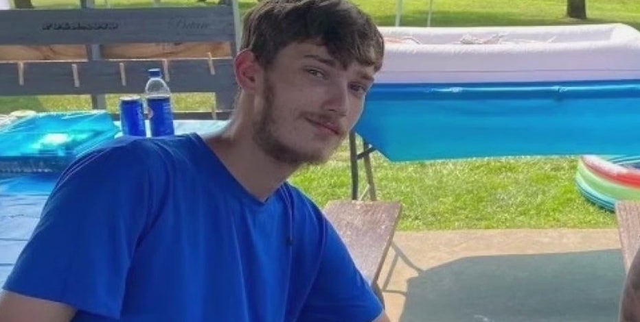 Heavy machinery falls on, kills 24-year-old employee in Warren
