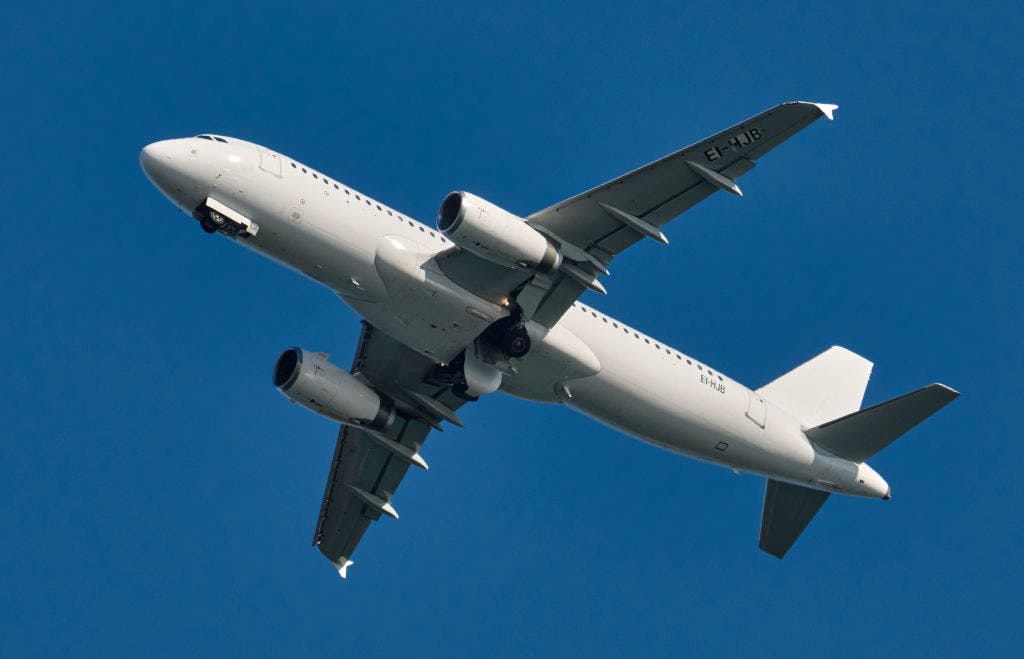 Man accused of sexually assaulting woman on flight to Detroit