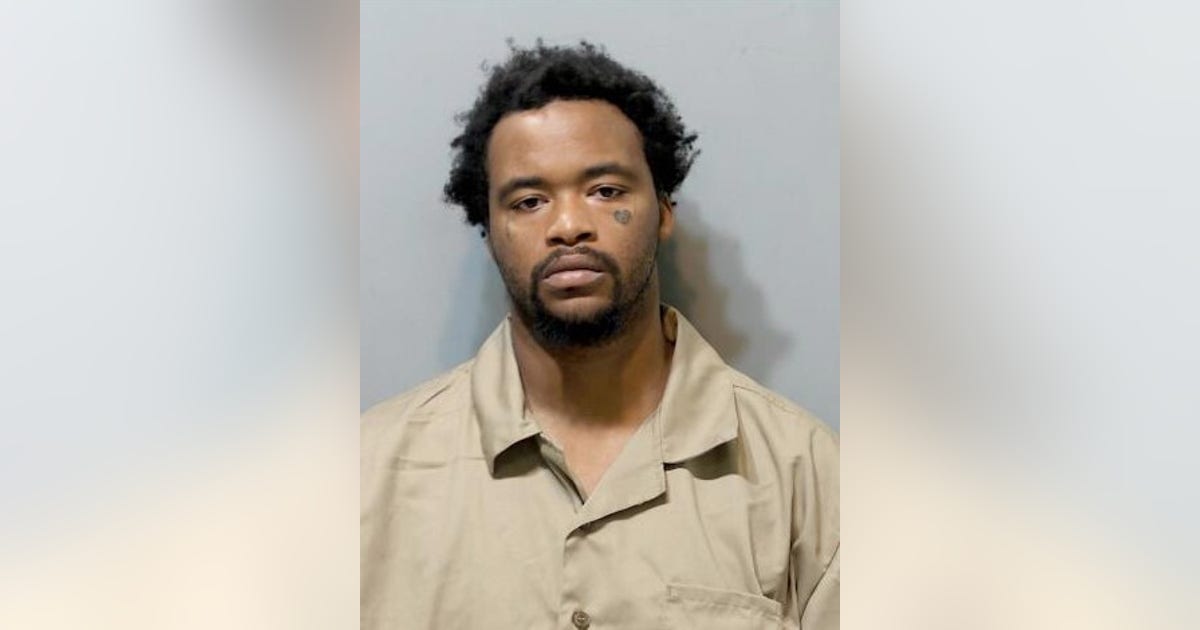 Suspect accused of killing Detroit man with gun stolen during robbery ...
