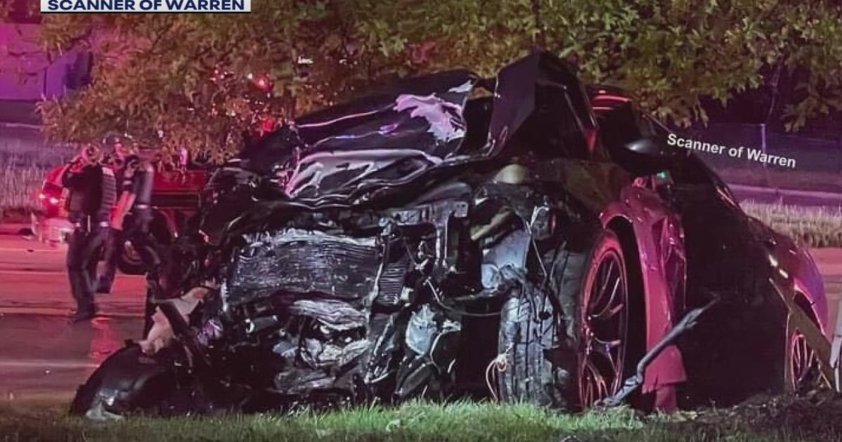 Single mom killed in crash during Warren police chase | FOX 2 Detroit