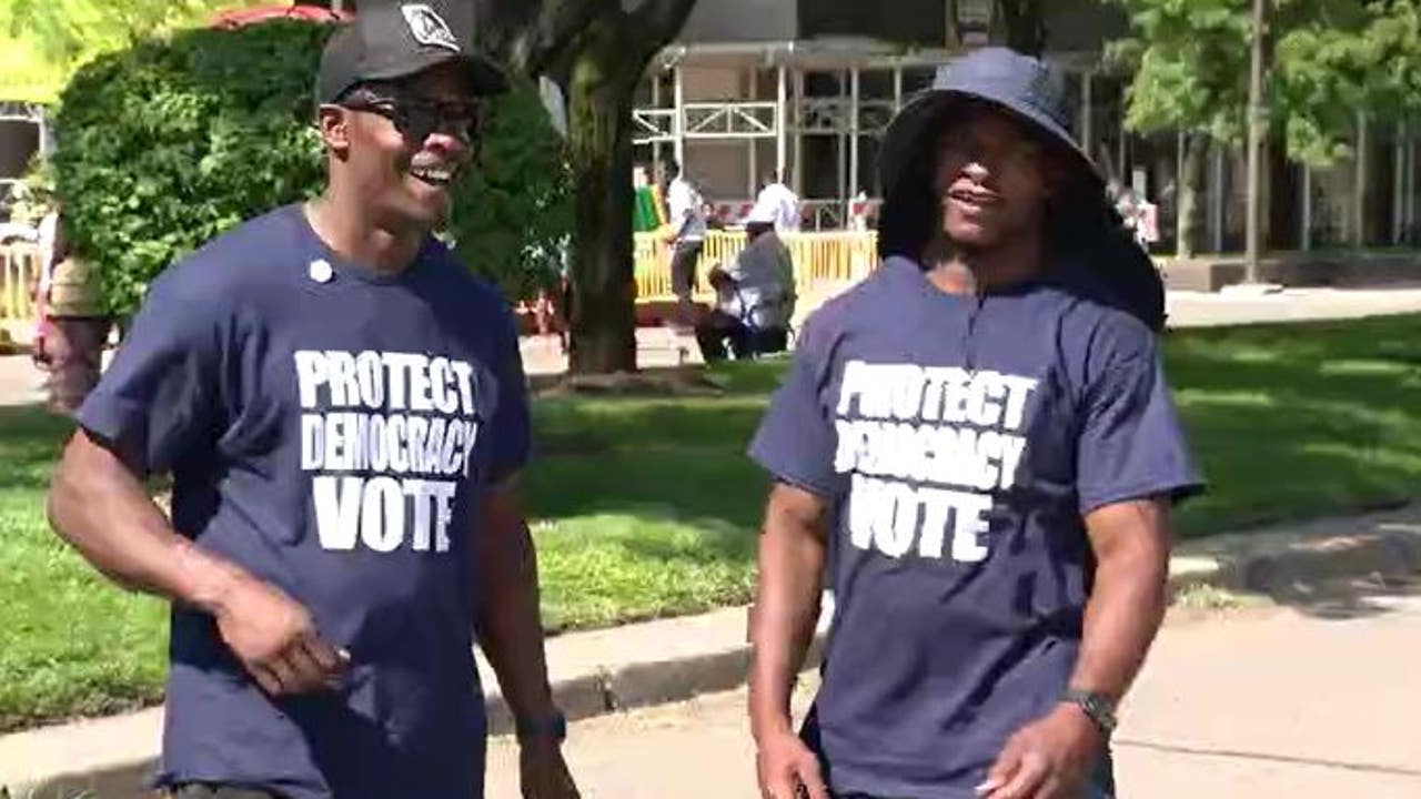Detroit holds block party to encourage early voting
