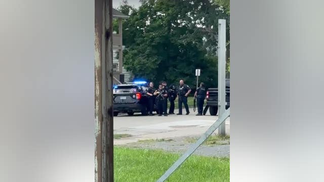 Melvindale police officer dies from shooting near Oakwood, Dix