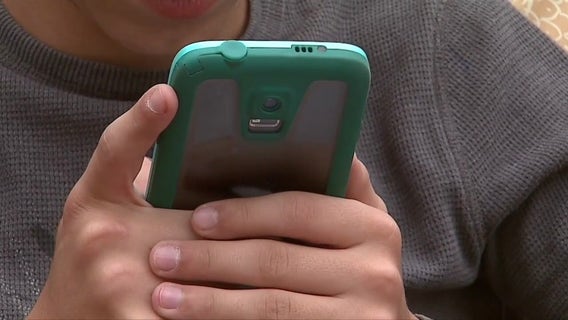 Back-to-School: How to help kids balance screen time with homework