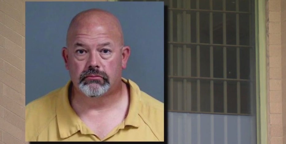 Sheriff: Former Michigan cop offered to pay for sex with 15-year-old