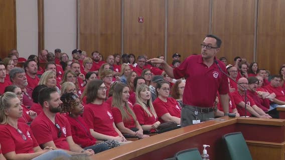 Oakland County government workers, UAW call out commission over contract demands