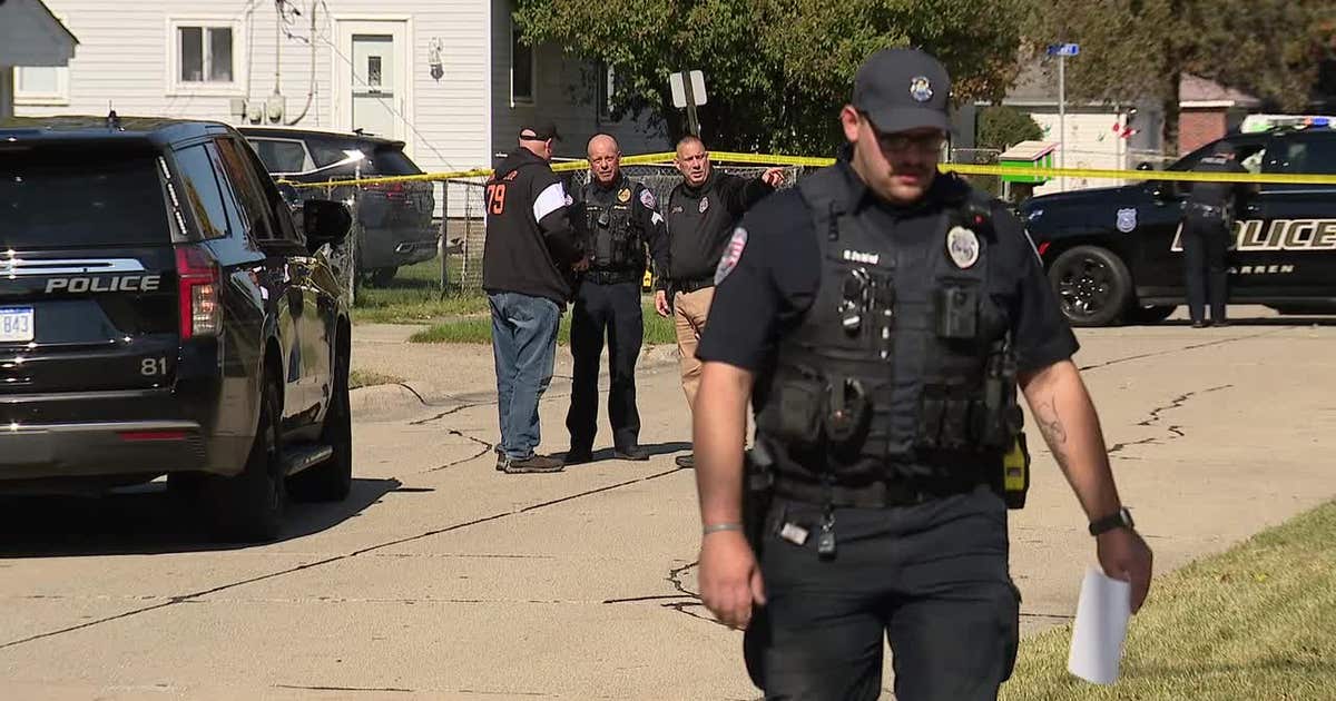 Man breaks into house, shoots at police in Center Line | FOX 2 Detroit