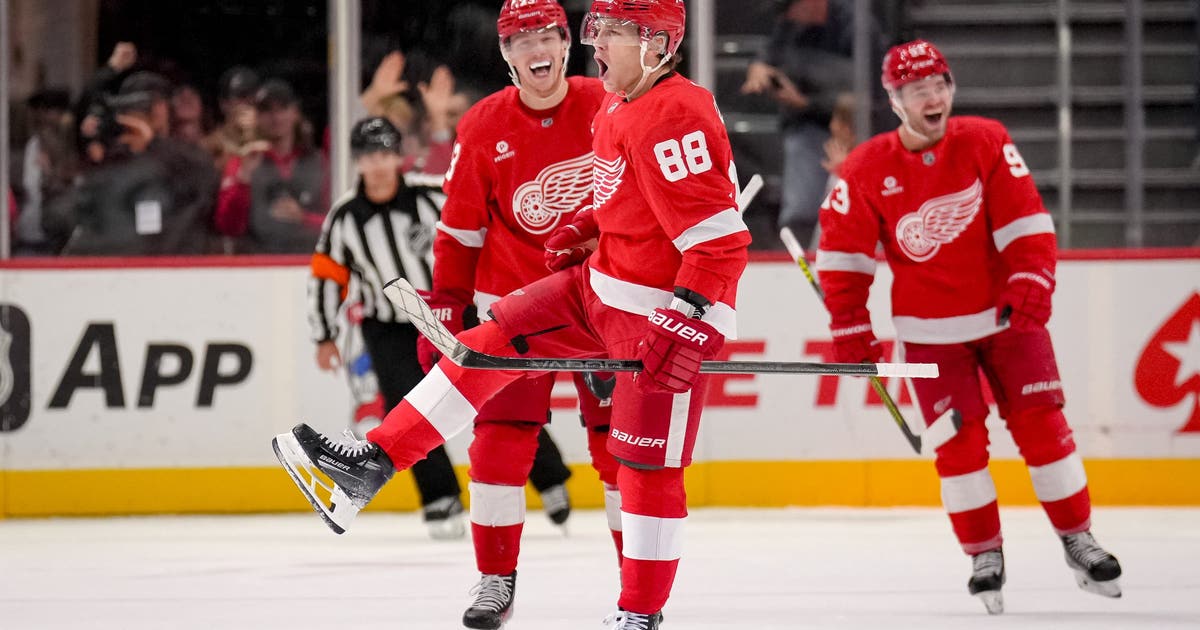 Patrick Kane’s late power-play goal lifts Red Wings to 5-3 win over ...