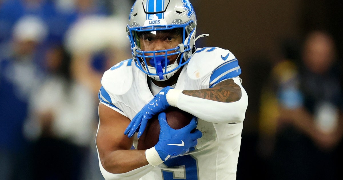 Lions trade David Montgomery to Texans for drafts picks, offensive lineman