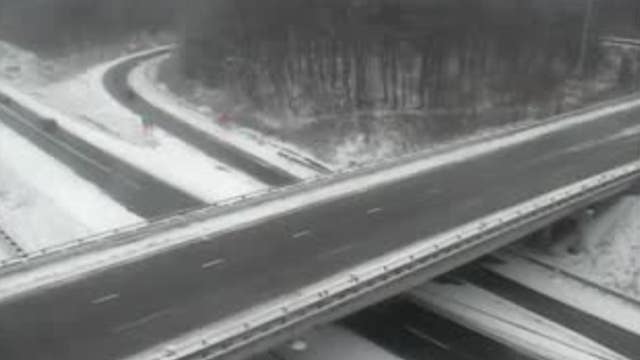 LIVE TRAFFIC MAP: Icy, snowy roads lead to slowdowns around Metro Detroit