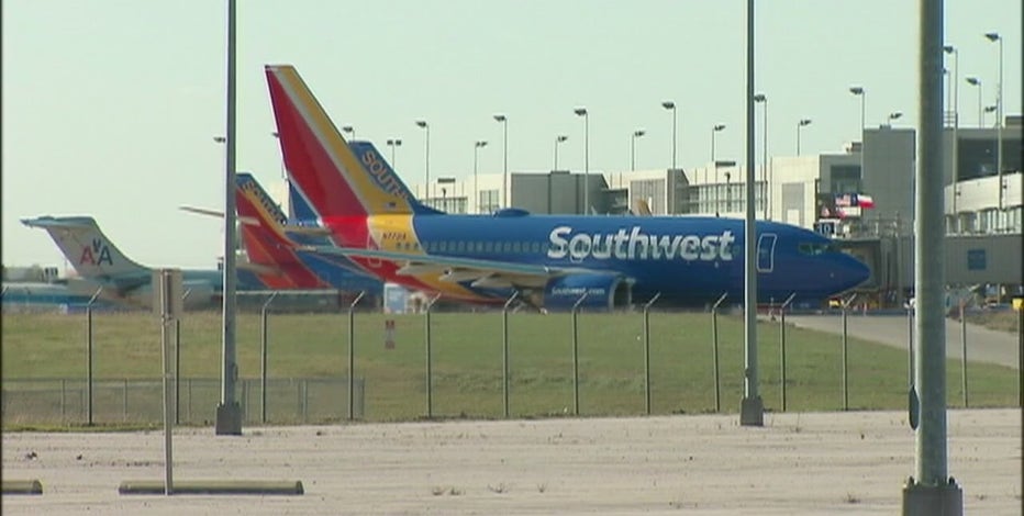 Thanksgiving travel: Michiganders head to Detroit Metro Airport on one of the busiest travel days