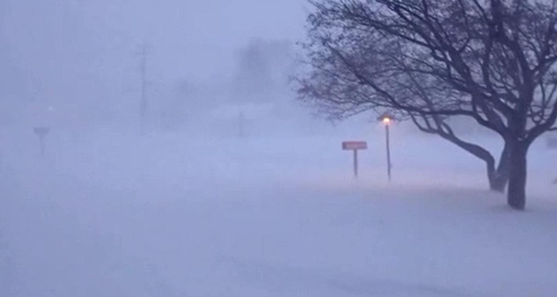 Metro Detroit road conditions: Caution while driving in snow squalls ...