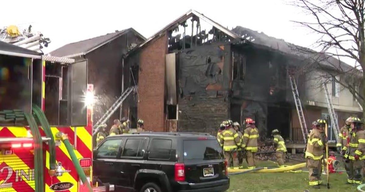 Two injured in Christmas morning apartment fire in Southfield | FOX 2 ...