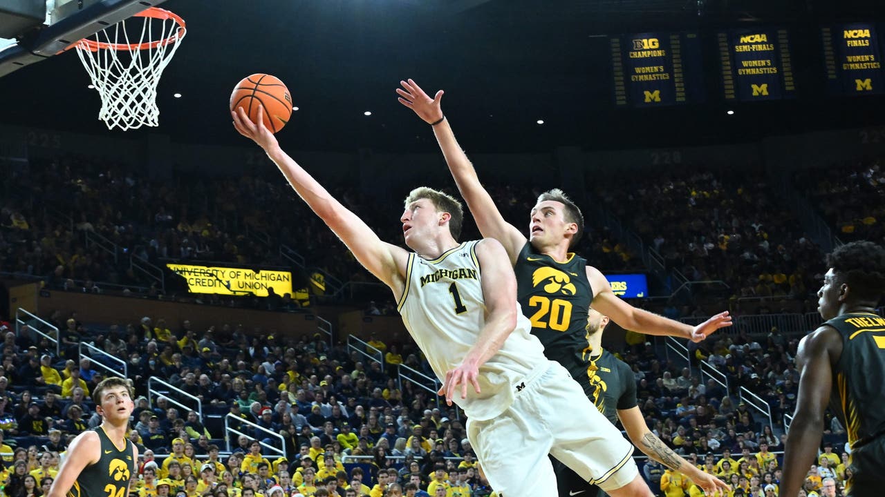 Gayle Scores Late To Give Michigan 85-83 Win Over Iowa For Wolverines ...