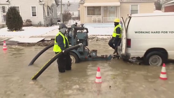 Frigid temperatures rupturing water mains and flooding streets in Detroit