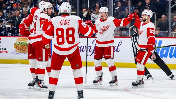 Red Wings soar past Jets 4-2 for fourth straight win