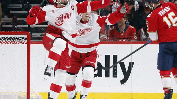 Larkin scores twice as Red Wings roll past Panthers 5-2 for 8th win in 9 games