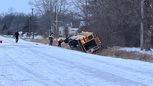 Michigan school bus carrying children crashes into ditch, minor injuries reported