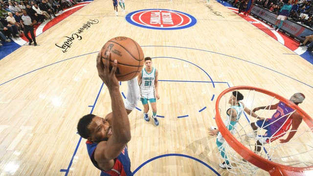 Tobias Harris scores 24 points and Pistons hold off Hornets 98-94