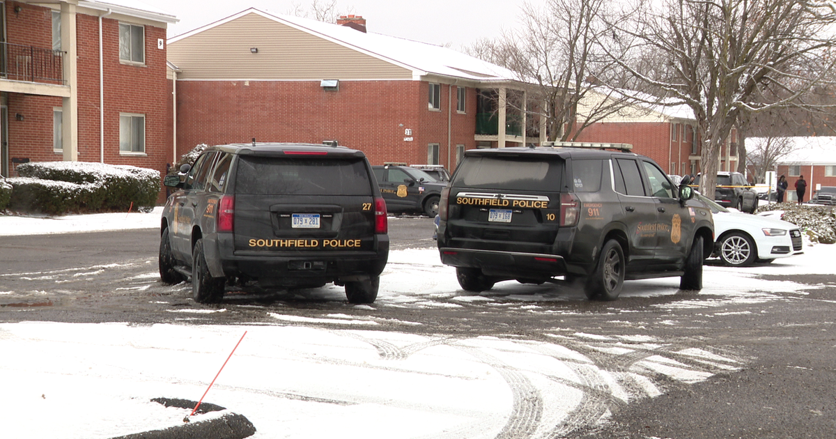 Man fatally shot at Southfield apartment complex | FOX 2 Detroit