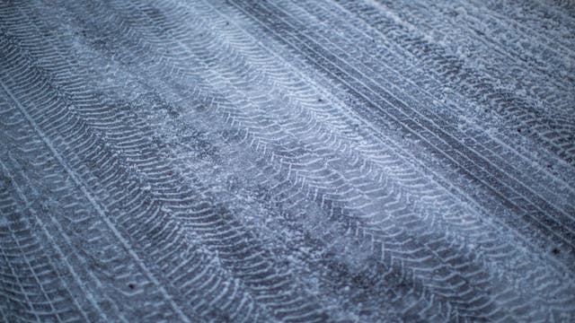 Metro Detroit School Closings: Hundreds of schools closed due to icy conditions