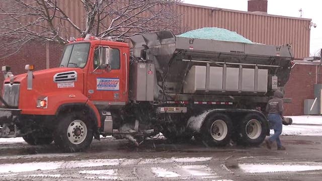 Oakland County prepares roads ahead of Wednesday winter storm